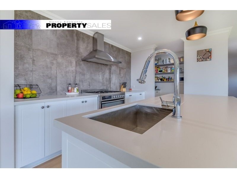 1 Flores Street, Trafalgar VIC 3824