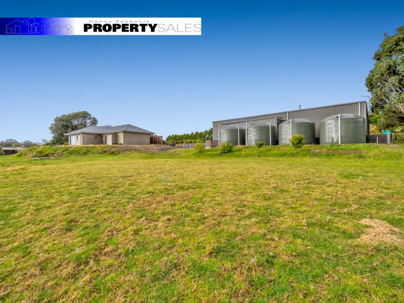 18 Pineridge Road, Moe South VIC 3825