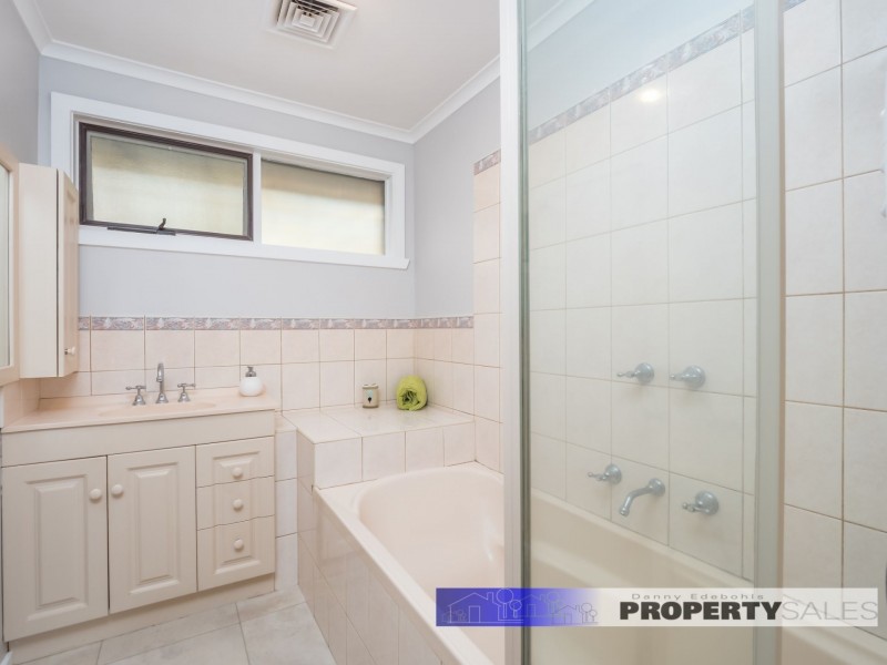 35 Edward Crescent, Trafalgar VIC 3824