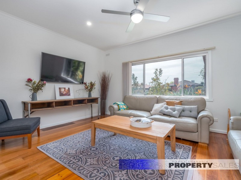37 Edward Crescent, Trafalgar VIC 3824