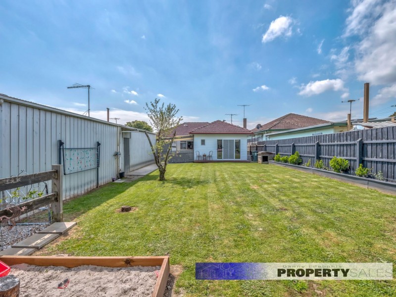 37 Edward Crescent, Trafalgar VIC 3824
