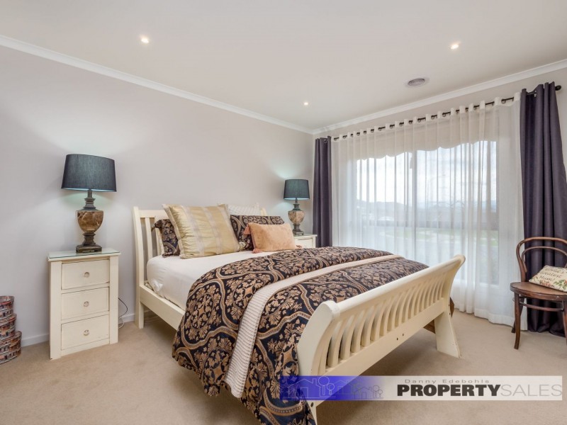 2 Flores Street, Trafalgar VIC 3824