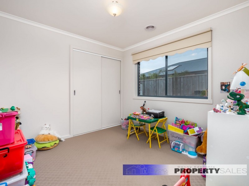 2 Flores Street, Trafalgar VIC 3824