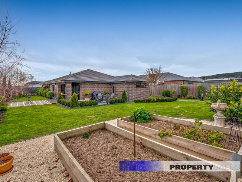 2 Flores Street, Trafalgar VIC 3824