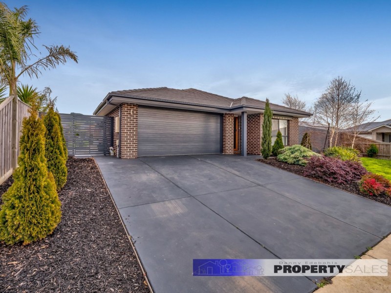 2 Flores Street, Trafalgar VIC 3824