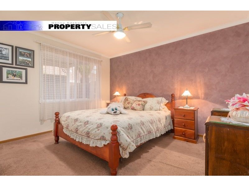 2/10 Banksia Street, Newborough VIC 3825