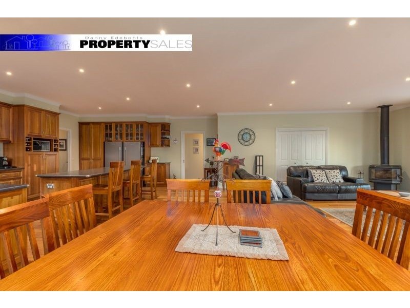 25 Waratah Way, Trafalgar East VIC 3824