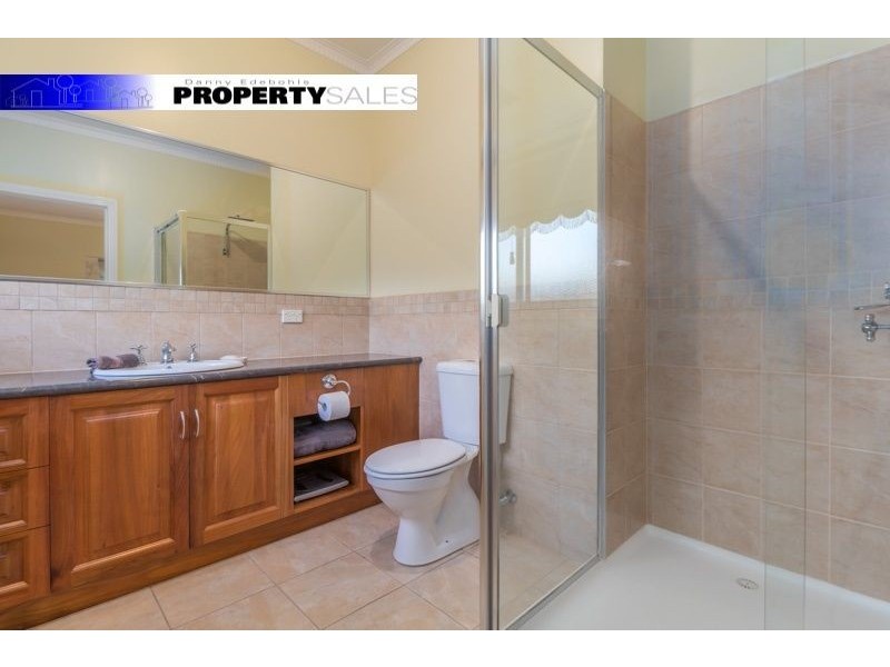 25 Waratah Way, Trafalgar East VIC 3824