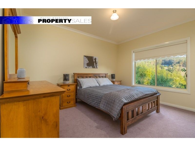 25 Waratah Way, Trafalgar East VIC 3824