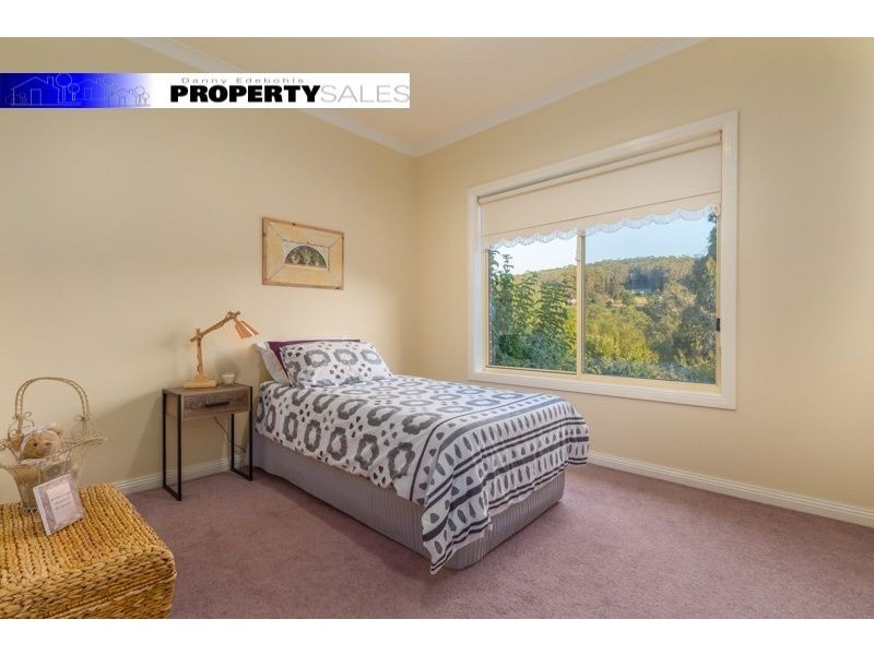 25 Waratah Way, Trafalgar East VIC 3824