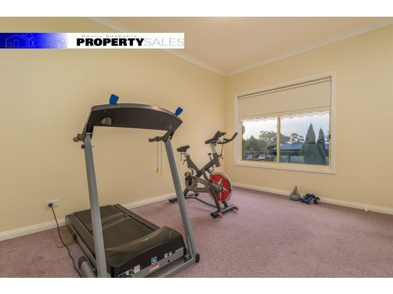 25 Waratah Way, Trafalgar East VIC 3824