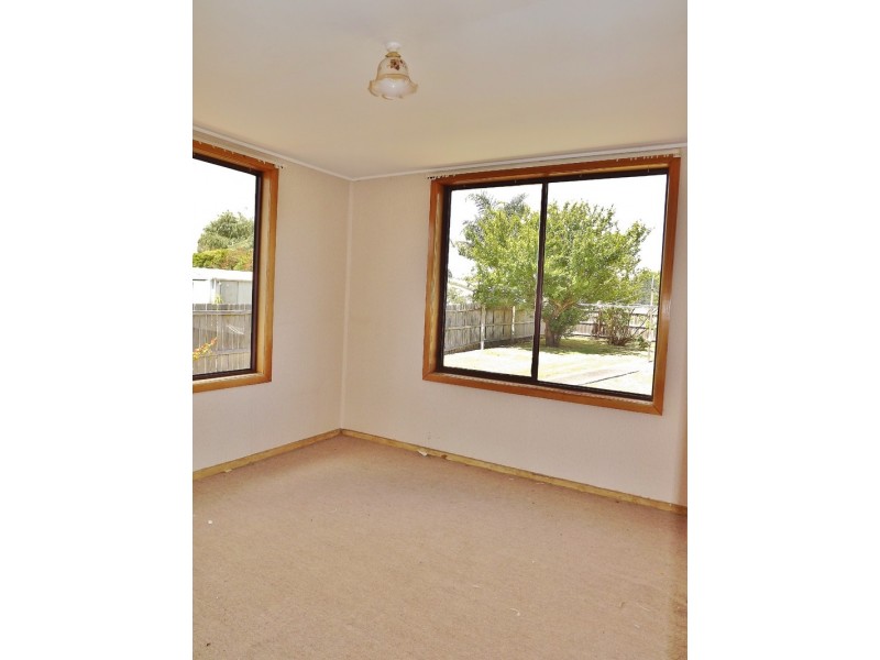 250  Old Sale Road, Newborough VIC 3825