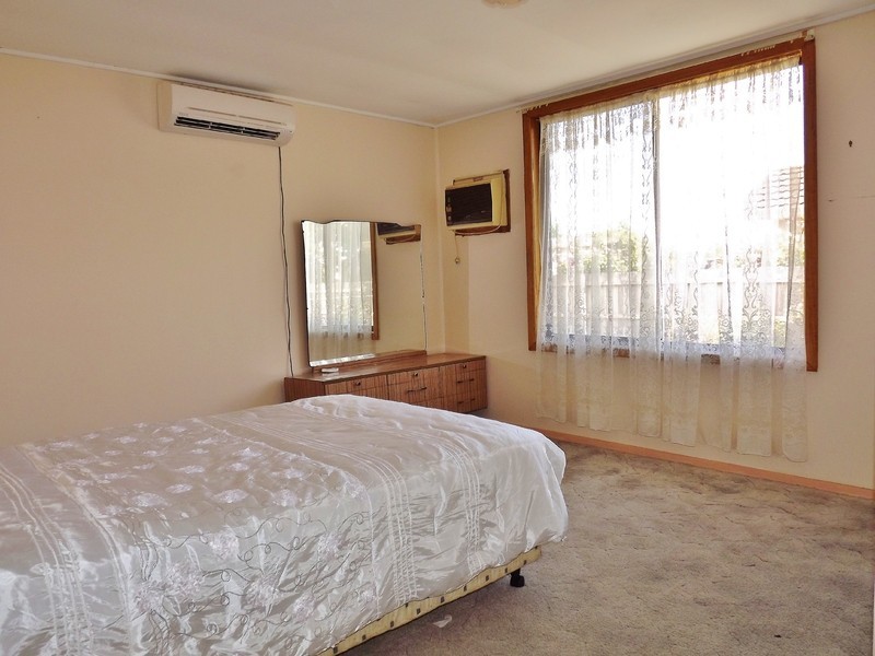 250  Old Sale Road, Newborough VIC 3825