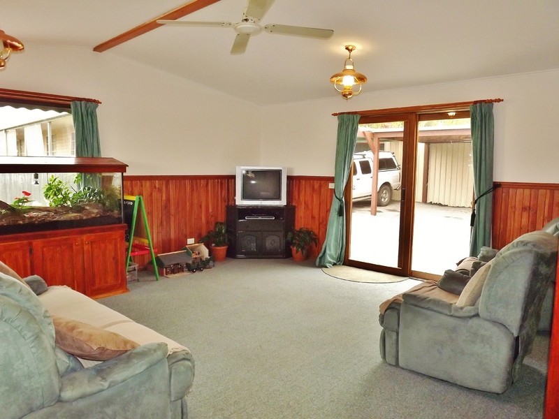 37 Tooronga Road, Willow Grove VIC 3825