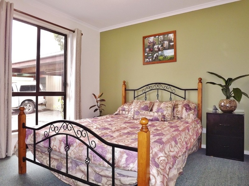 37 Tooronga Road, Willow Grove VIC 3825