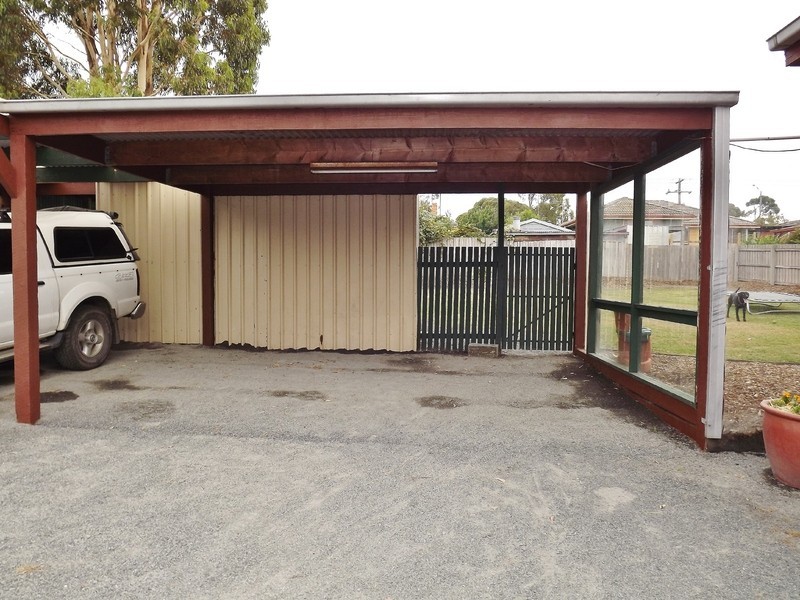 37 Tooronga Road, Willow Grove VIC 3825