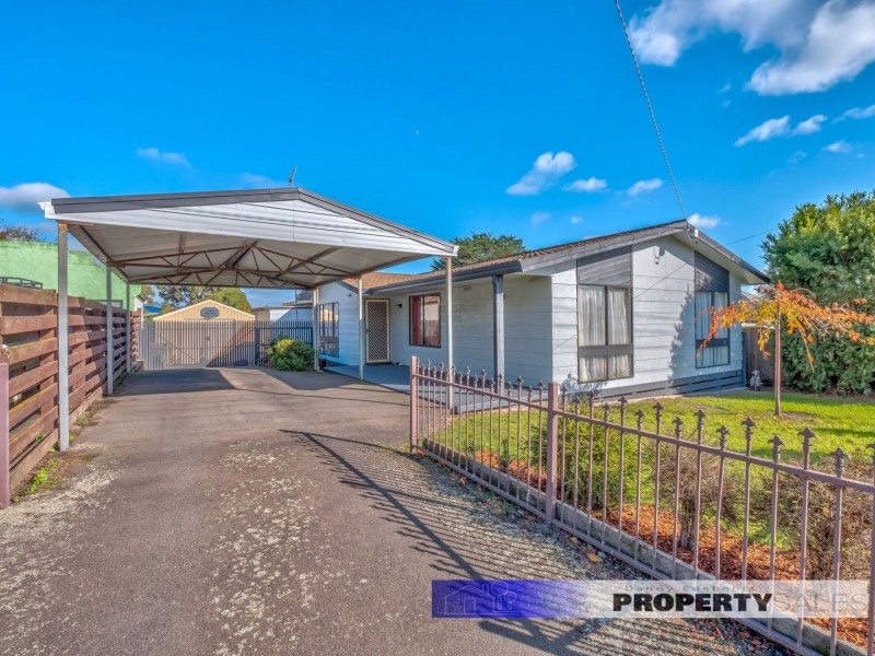 31 Law Street, Newborough VIC 3825
