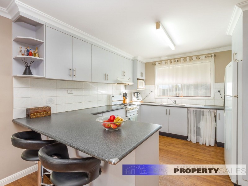 31 Law Street, Newborough VIC 3825