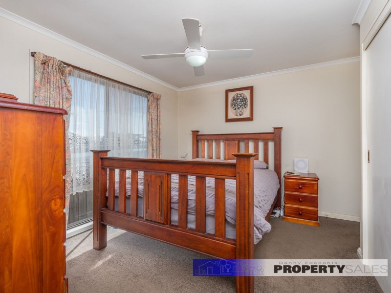 31 Law Street, Newborough VIC 3825