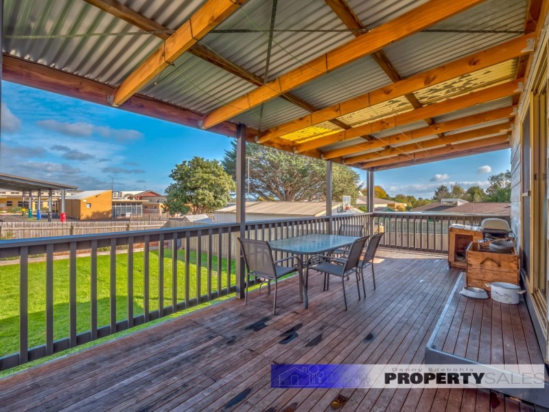 31 Law Street, Newborough VIC 3825