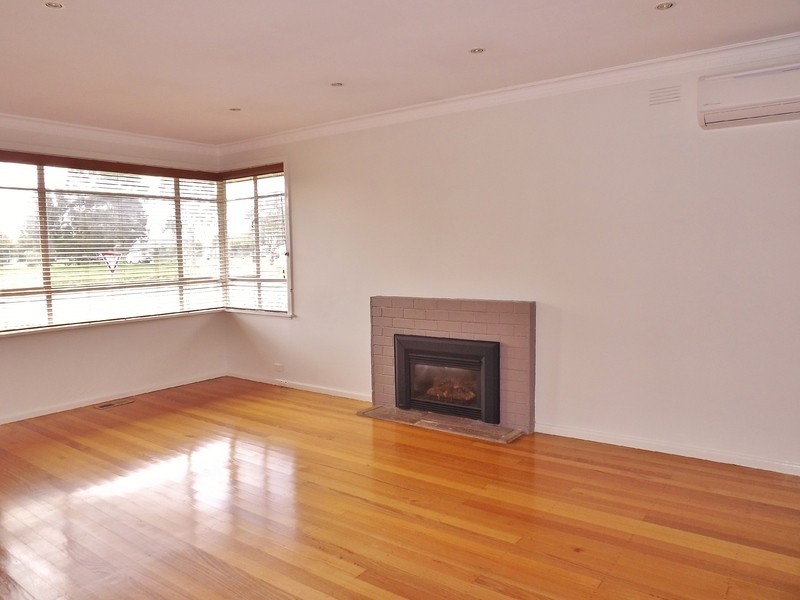 28 Old Sale Road, Moe VIC 3825