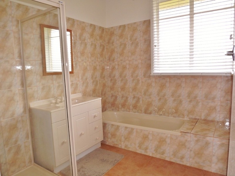 28 Old Sale Road, Moe VIC 3825