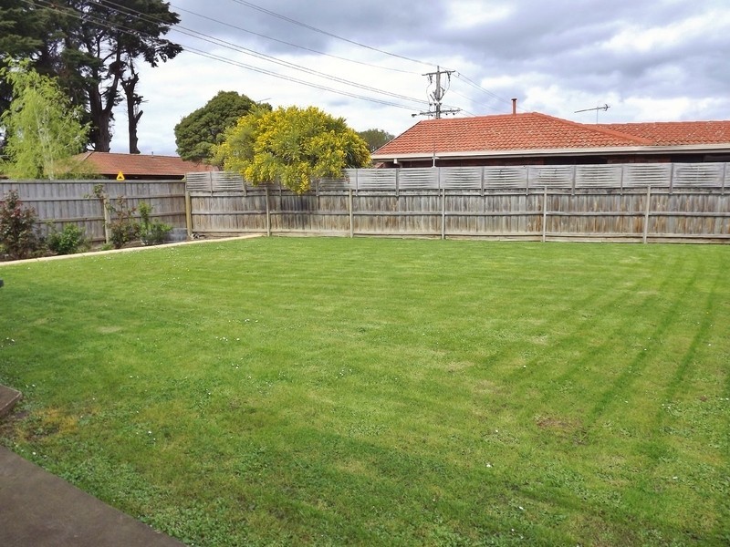 28 Old Sale Road, Moe VIC 3825