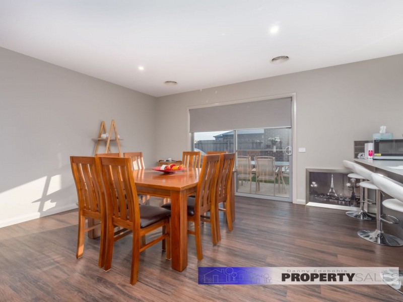 2/154 Narracan Drive, Newborough VIC 3825