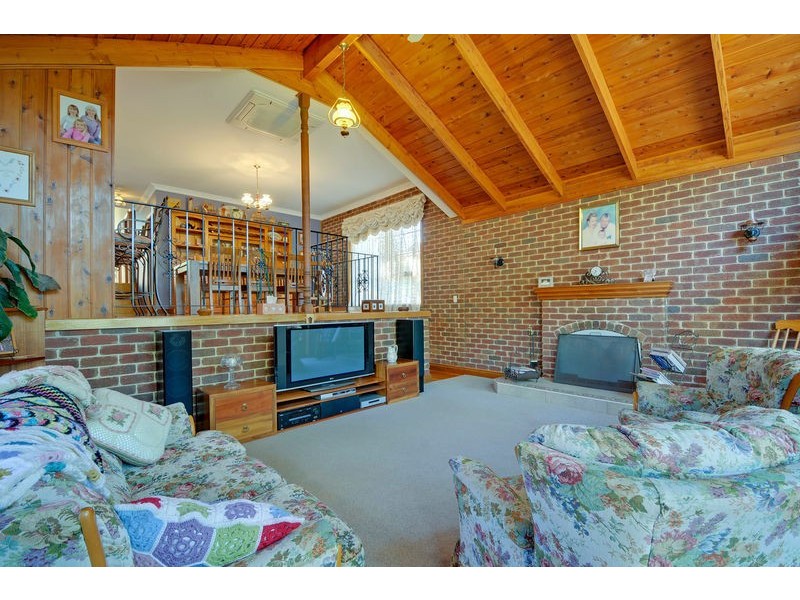 53  Haunted Hills Road, Newborough VIC 3825