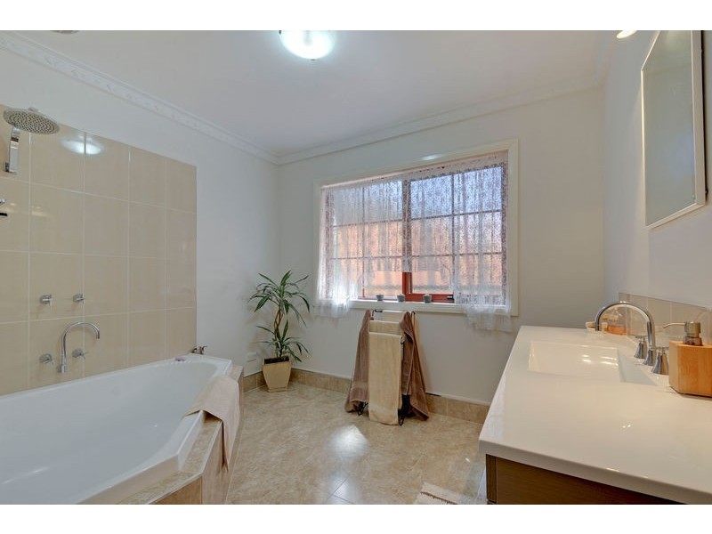 53  Haunted Hills Road, Newborough VIC 3825