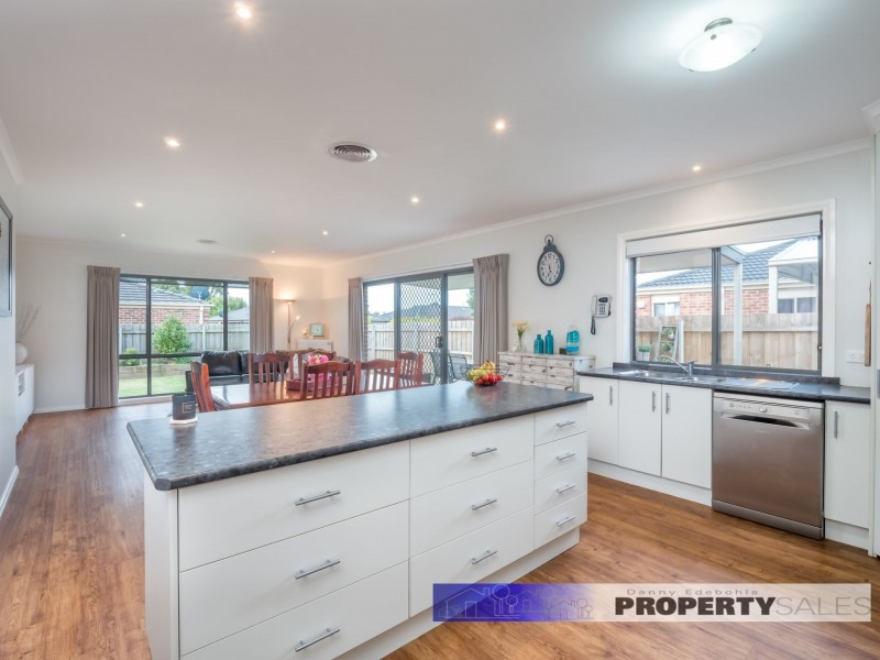 7 Vincent Boulevard, Trafalgar VIC 3824