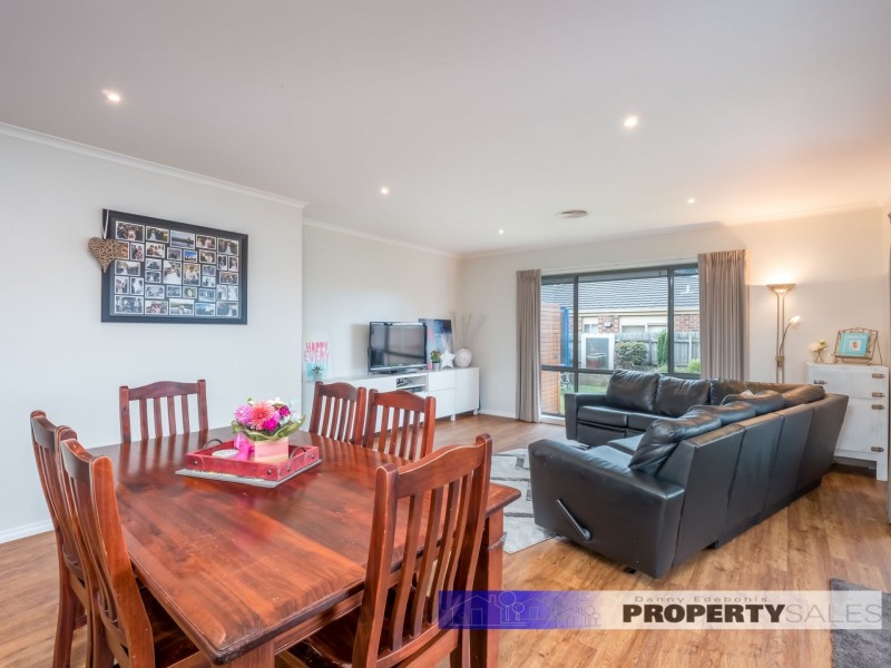 7 Vincent Boulevard, Trafalgar VIC 3824