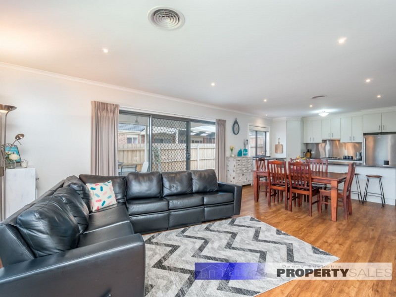 7 Vincent Boulevard, Trafalgar VIC 3824