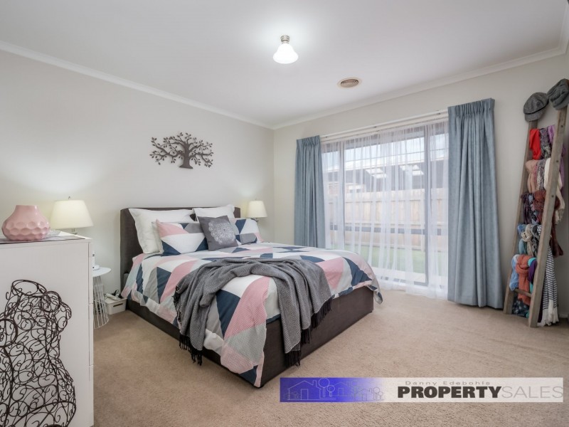 7 Vincent Boulevard, Trafalgar VIC 3824