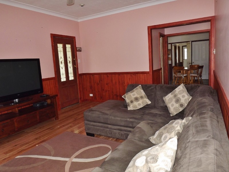 11 Anderson Avenue, Yallourn North VIC 3825