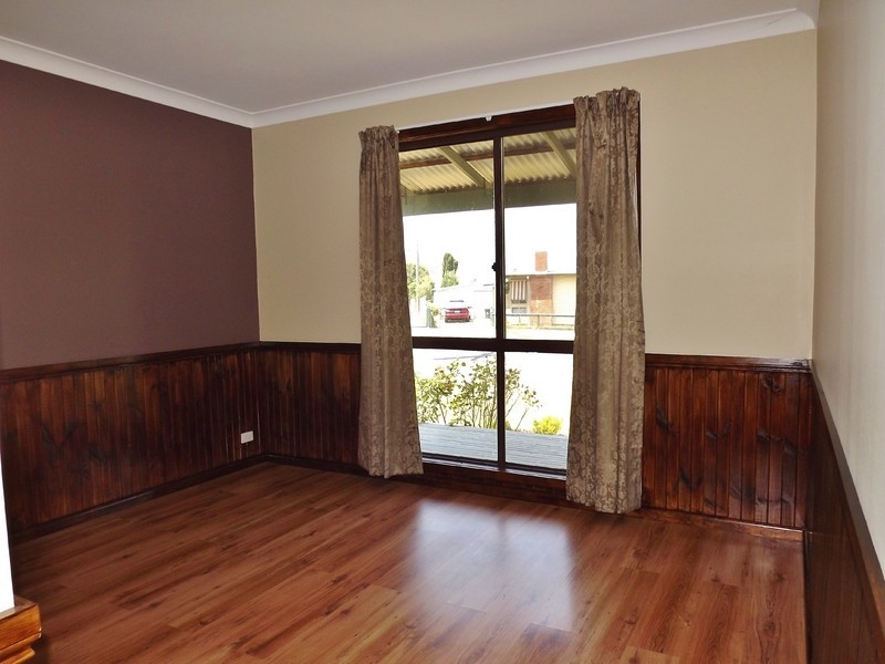 11 Anderson Avenue, Yallourn North VIC 3825