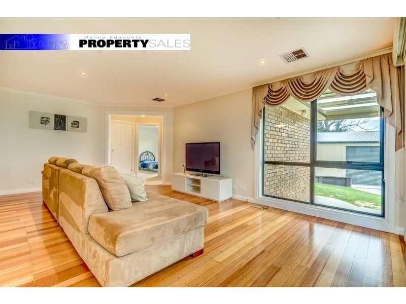 24 Comans Way, Moe VIC 3825