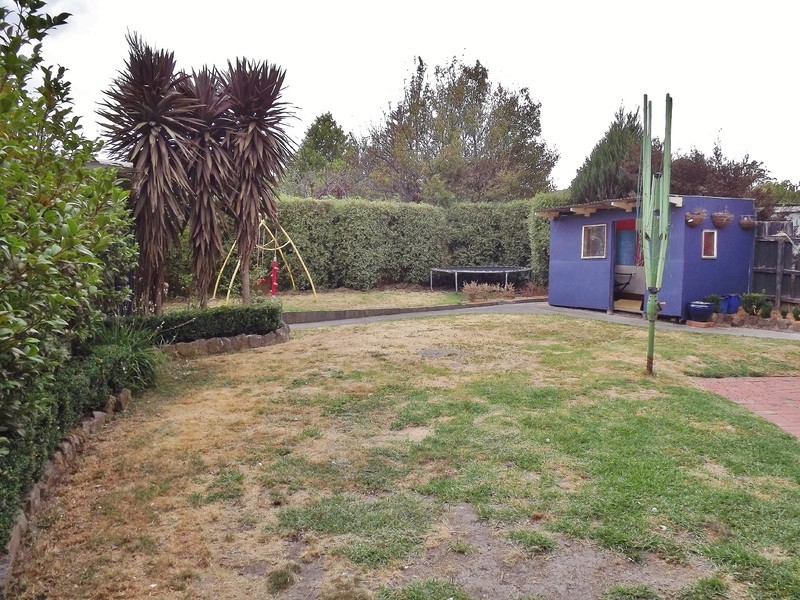 19 Heather Grove, Newborough VIC 3825