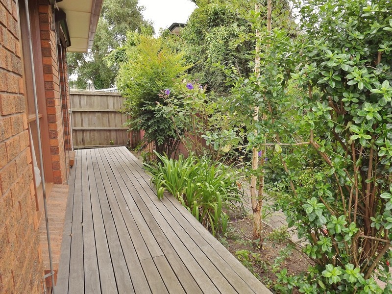 7 Cemetery Rd, Moe VIC 3825