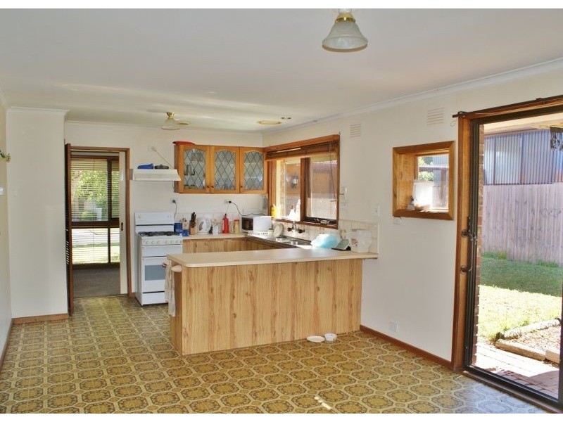 21 Abbott Street, Moe VIC 3825