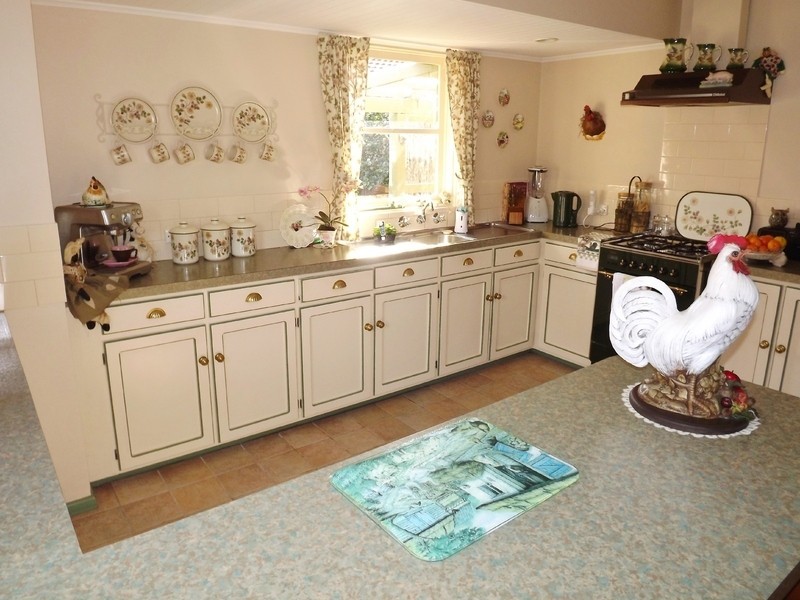 9  Avon Court, Newborough VIC 3825