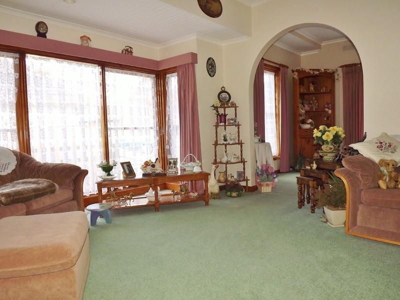 9  Avon Court, Newborough VIC 3825