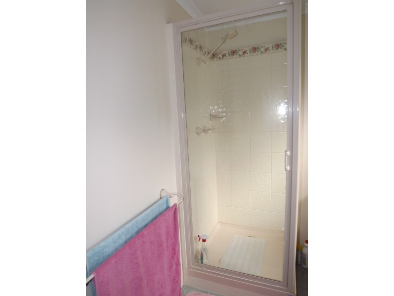 9  Avon Court, Newborough VIC 3825