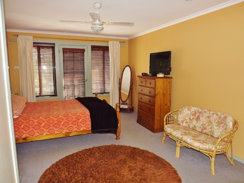 77 Haunted Hills Road, Newborough VIC 3825
