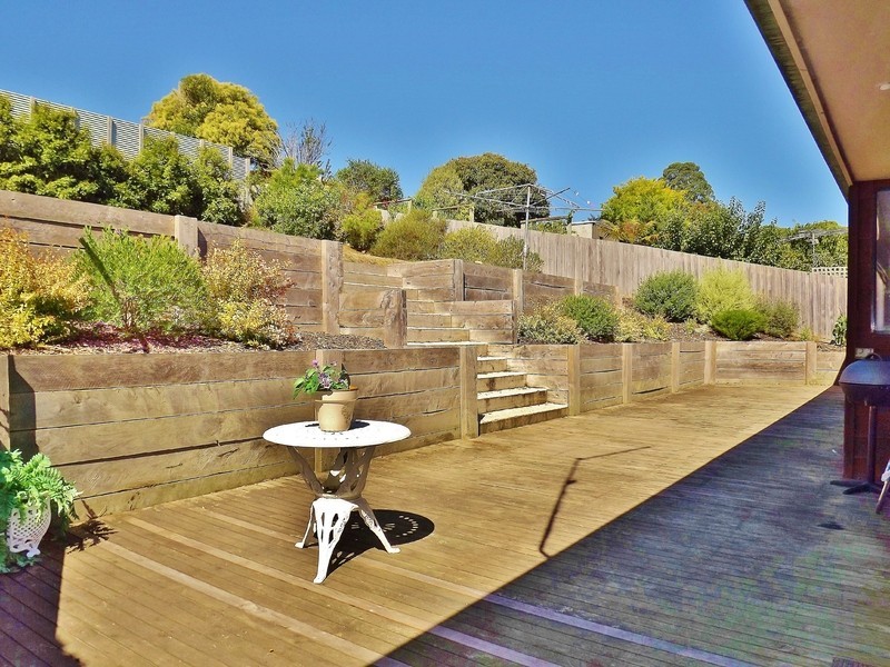 77 Haunted Hills Road, Newborough VIC 3825