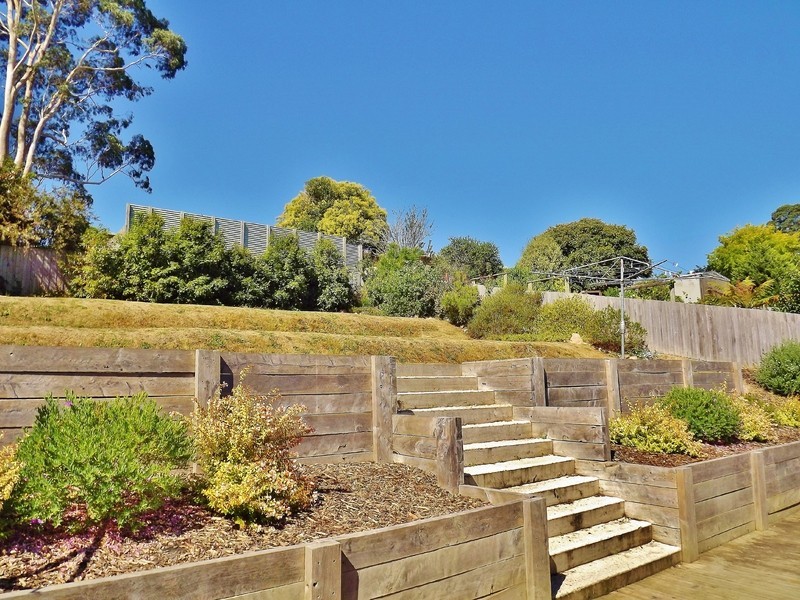 77 Haunted Hills Road, Newborough VIC 3825