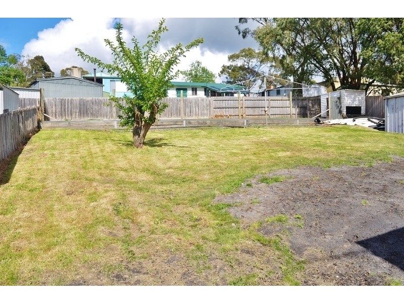 6 Low Road, Yallourn North VIC 3825