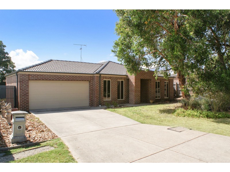 8 Messmate Terrace, Inverloch VIC 3996