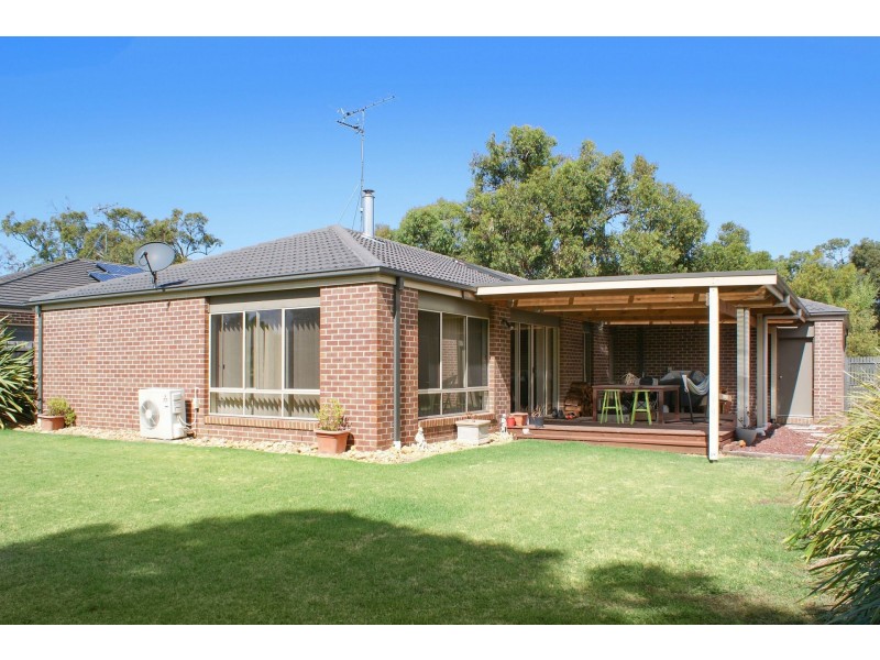 8 Messmate Terrace, Inverloch VIC 3996
