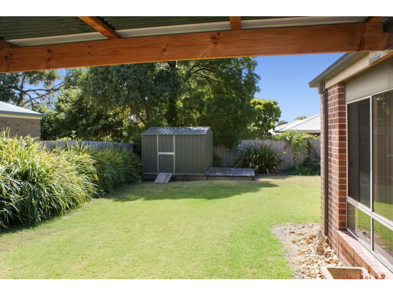 8 Messmate Terrace, Inverloch VIC 3996